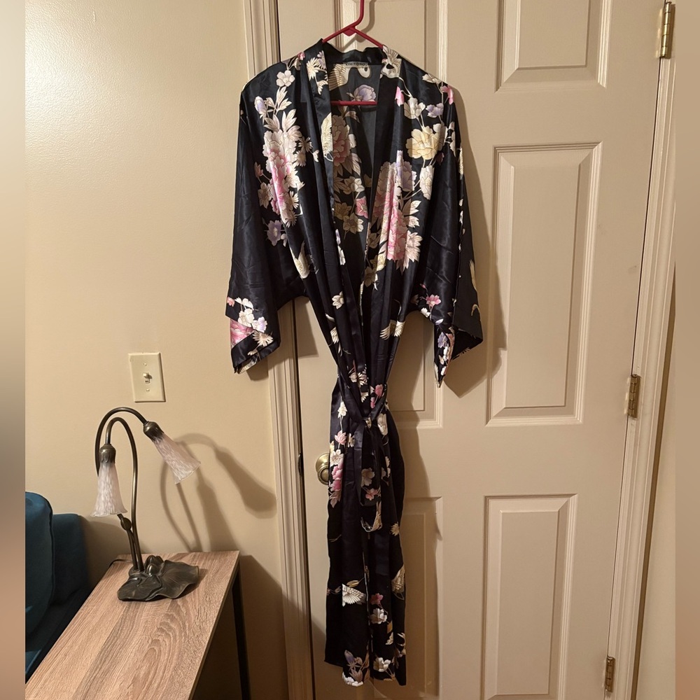 Black Kimono Robe
